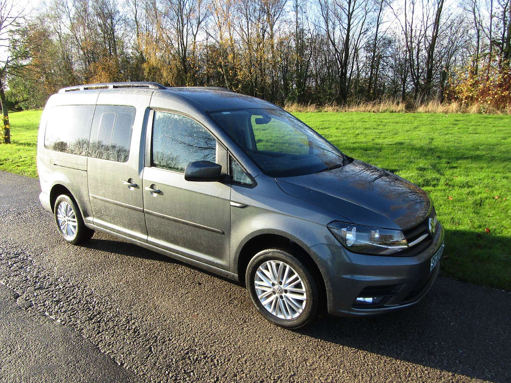 
								Volkswagen Caddy Maxi Life full									