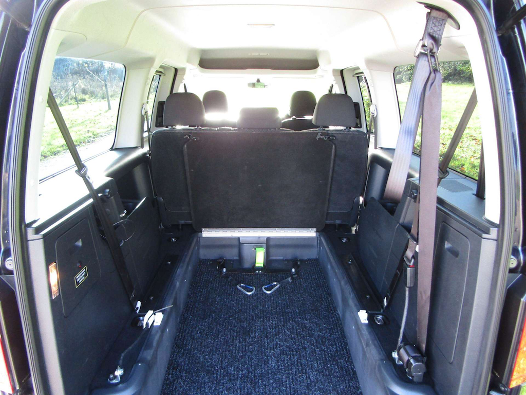 
								Volkswagen Caddy Maxi Life full									