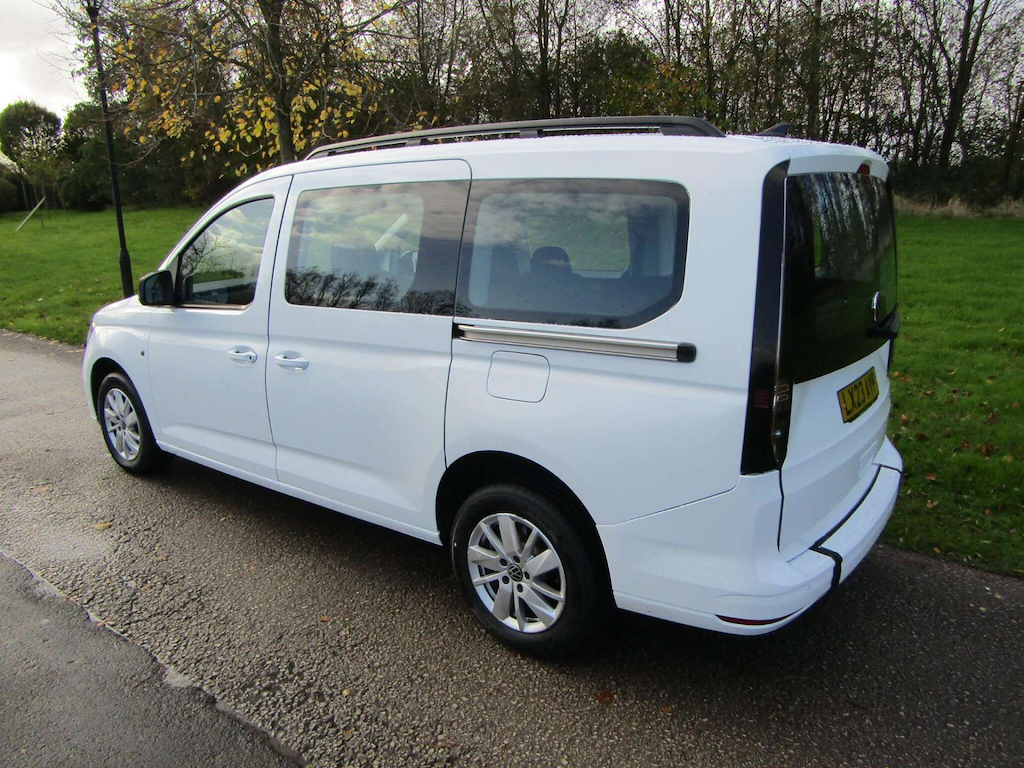 
								Volkswagen Caddy Maxi Life full									