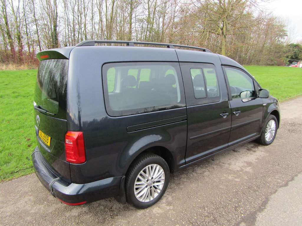 
								Volkswagen Caddy Maxi Life full									