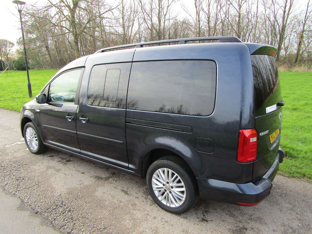 
								Volkswagen Caddy Maxi Life full									