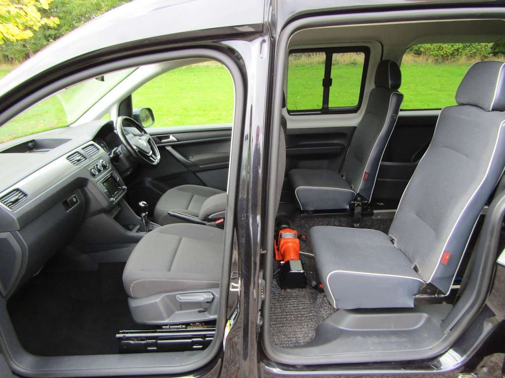 
								Volkswagen Caddy Maxi Life full									
