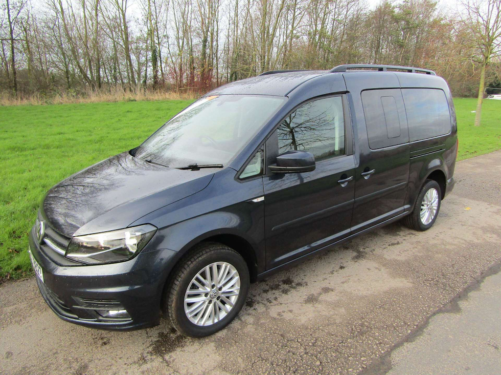 
								Volkswagen Caddy Maxi Life full									