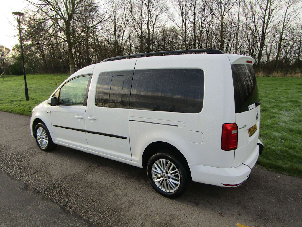 
								Volkswagen Caddy Maxi Life full									