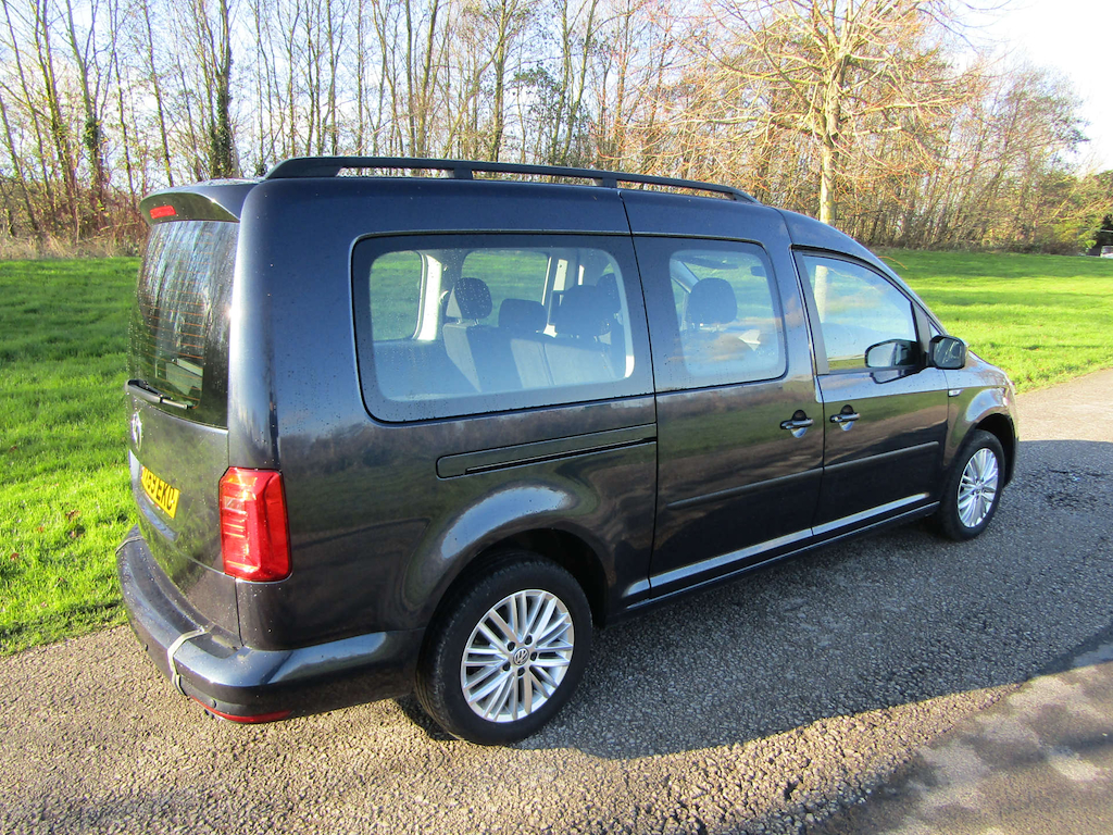 
								Volkswagen Caddy Maxi Life full									
