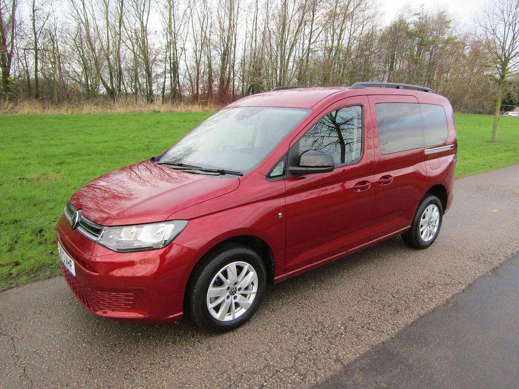 
								Volkswagen Caddy full									