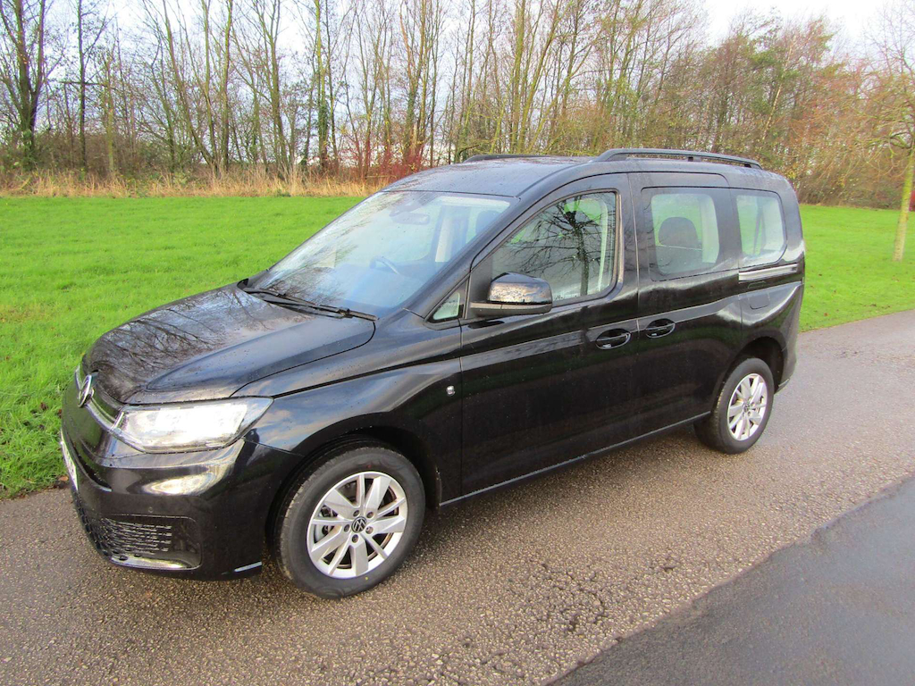 
								Volkswagen Caddy full									