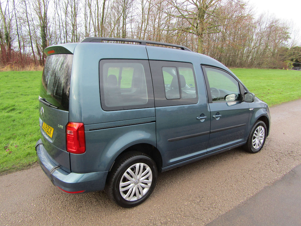 
								Volkswagen Caddy full									