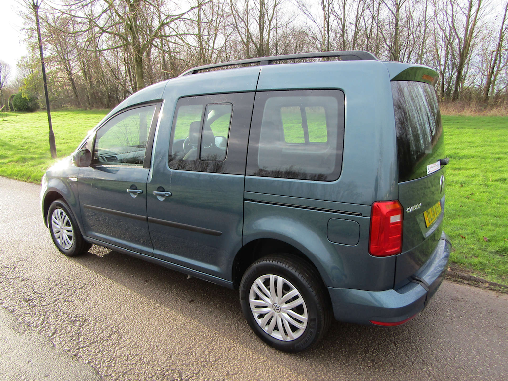 
								Volkswagen Caddy full									