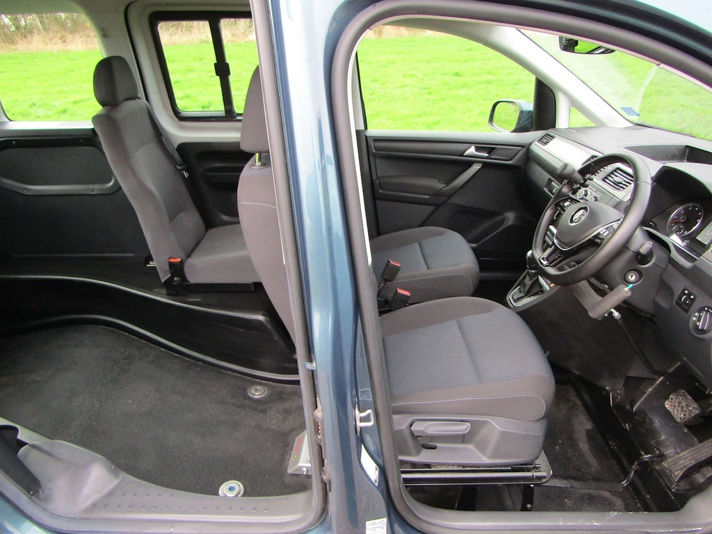 
								Volkswagen Caddy full									