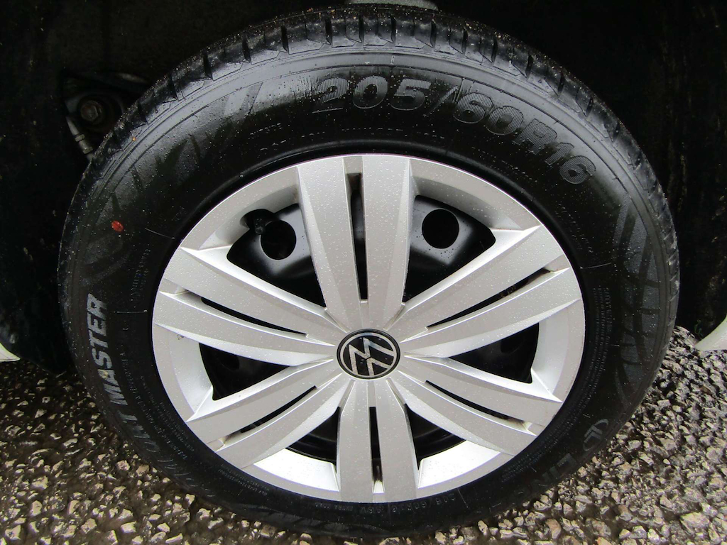 
								Volkswagen Caddy Maxi Life full									