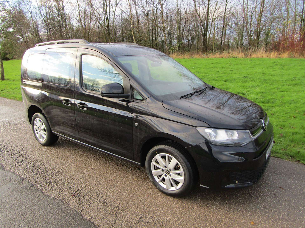 
								Volkswagen Caddy full									