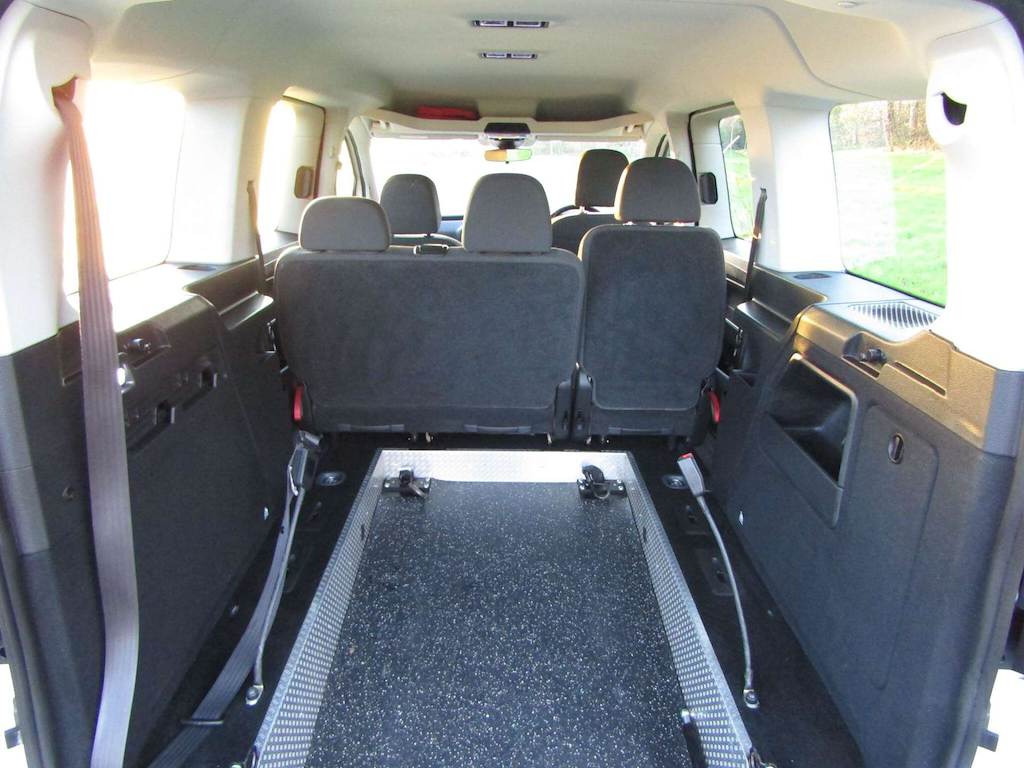 
								Volkswagen Caddy Maxi Life full									