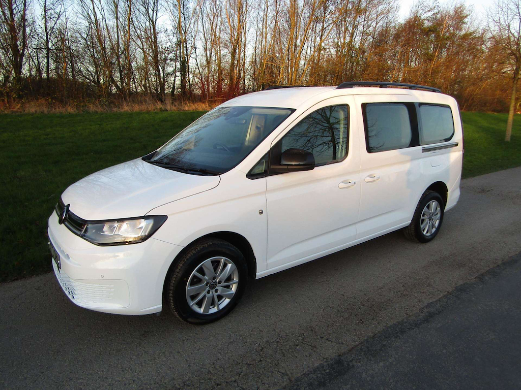 
								Volkswagen Caddy Maxi Life full									