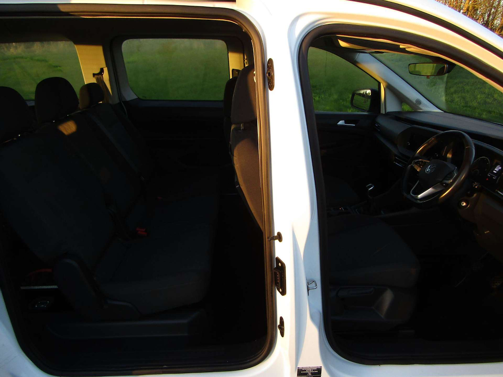 
								Volkswagen Caddy Maxi Life full									