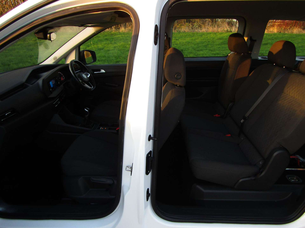 
								Volkswagen Caddy Maxi Life full									