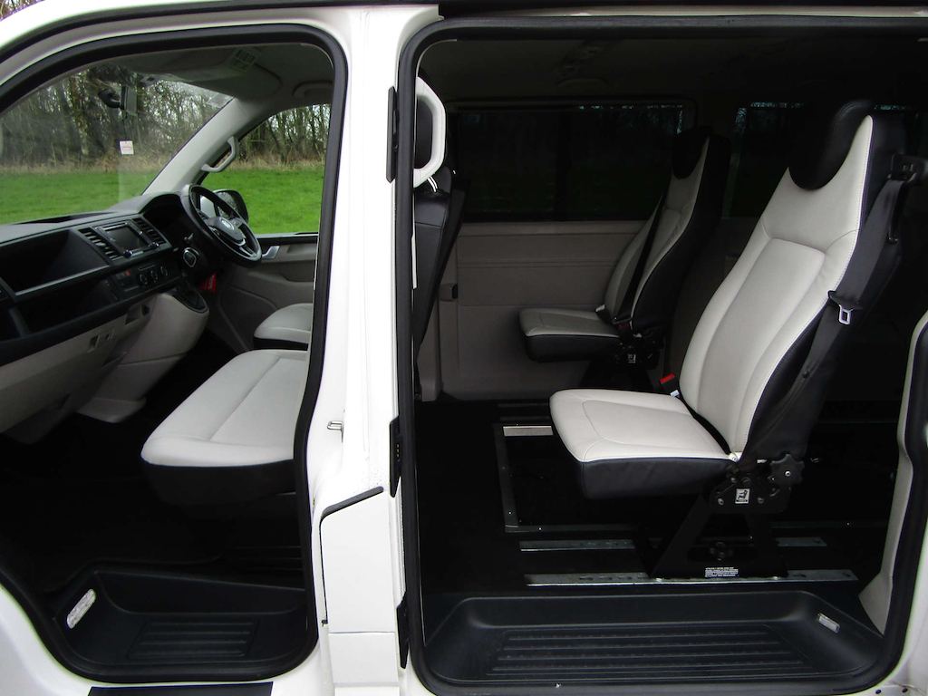 
								Volkswagen Transporter full									