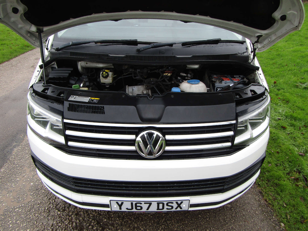
								Volkswagen Transporter full									