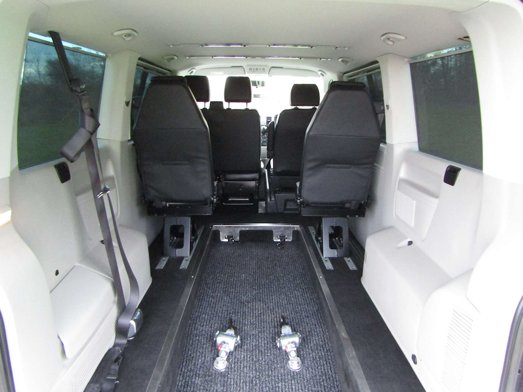 
								Volkswagen Transporter full									