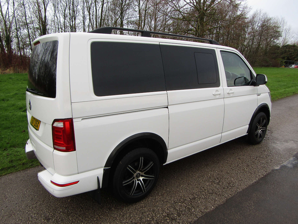 
								Volkswagen Transporter full									